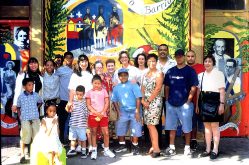 "Nuestro Barrio", group photo, 1998